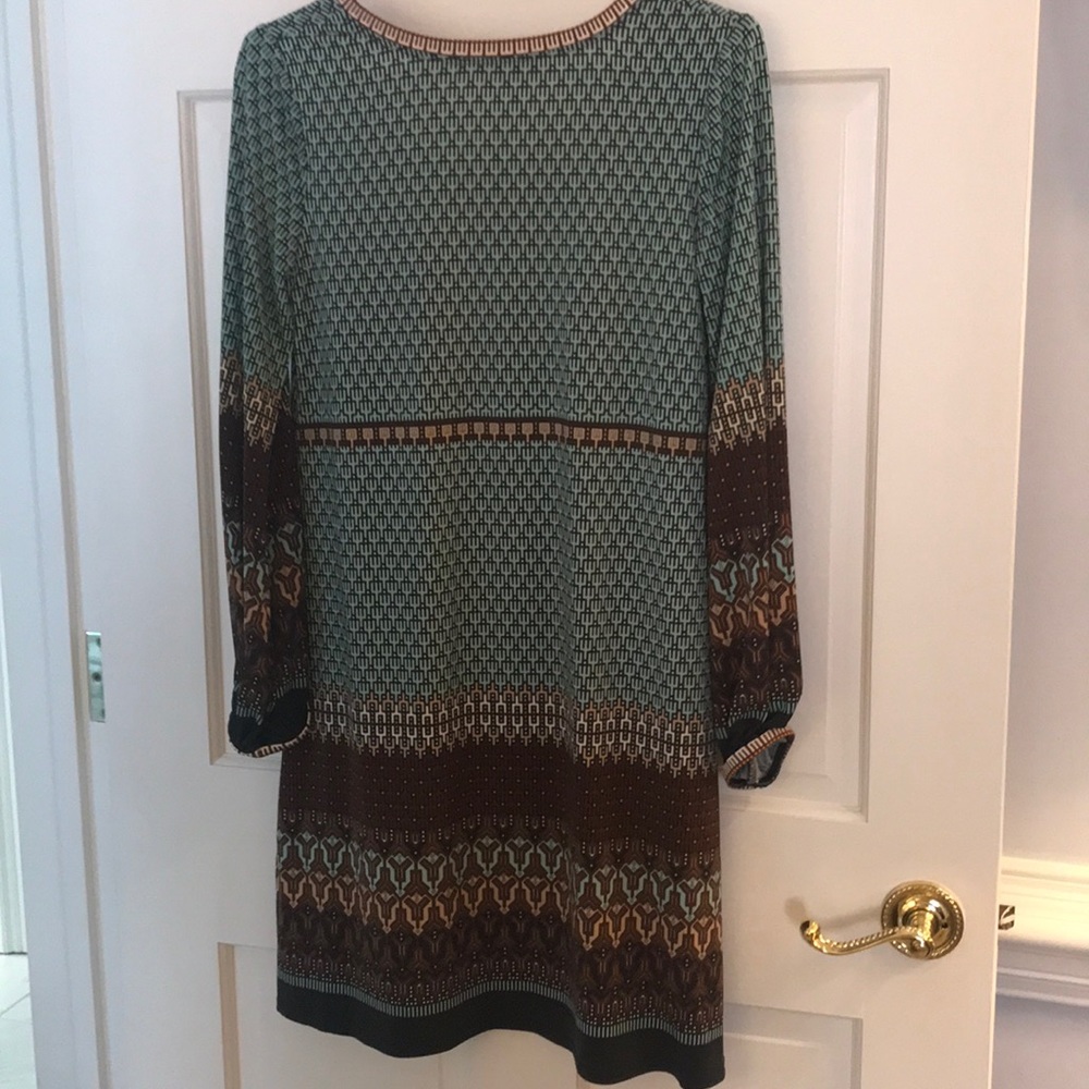 Dress - Picture 3 of 7